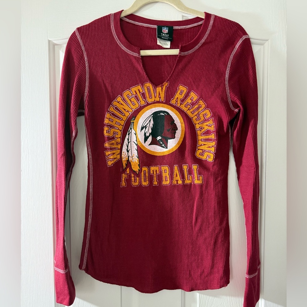 Vintage NFL Washington Redskins Women's Burgundy Long Sleeve Top Size M